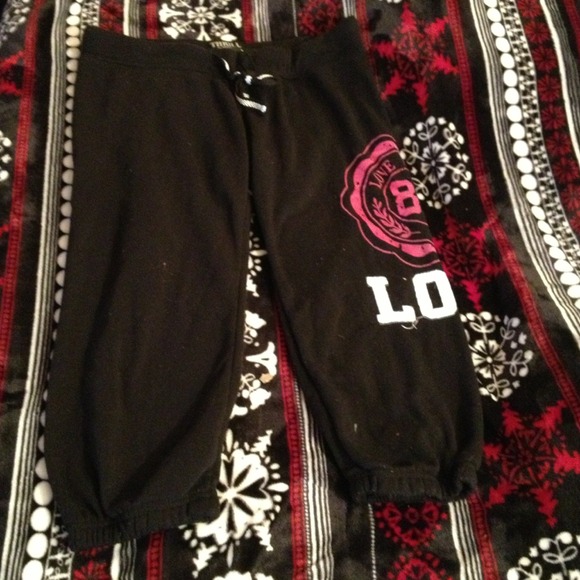 Black Capri sweatpants