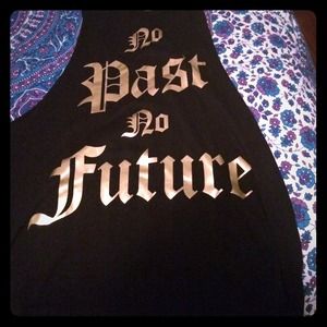 No past no future long tank