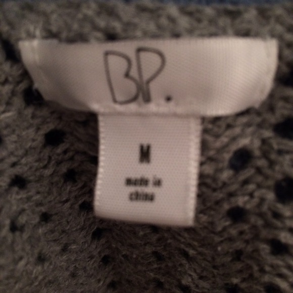 ❌Bundled❌ Grey Nordstrom Sweater - Picture 3 of 3