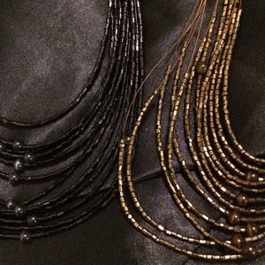 HP💕 Beaded Layer Necklace/earrings Bundle