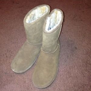 BEARPAW Emma Boots