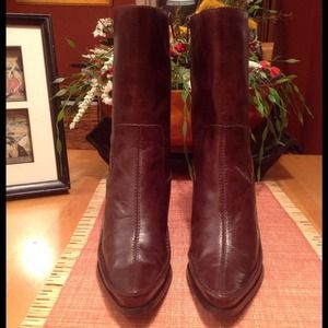 New Very Cool Amanda Smith Boots