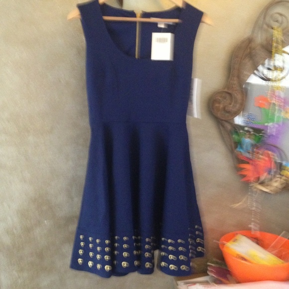 Boston Proper 💙New Grommet Fit and Flare Dress💙 - Picture 2 of 4