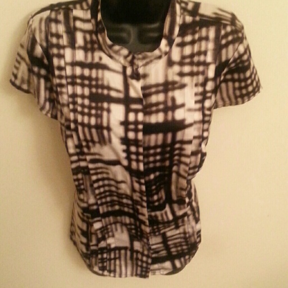 *Sold in Bundle* Worthington top