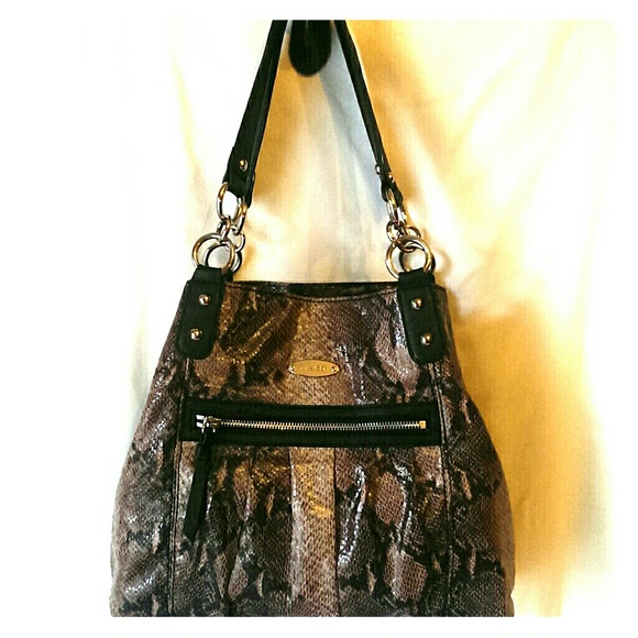 Shoulder bag