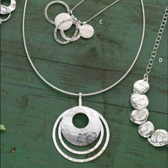 🎉Host Pick🎉Silpada Full Circle Necklace .925 - Picture 2 of 4