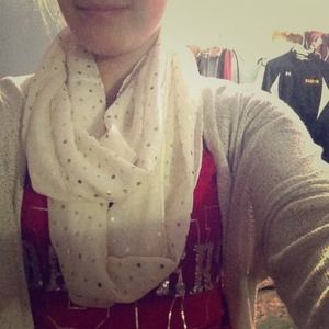 SOLD❗️Cream infinity scarf