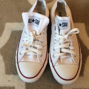 White converse sneakers