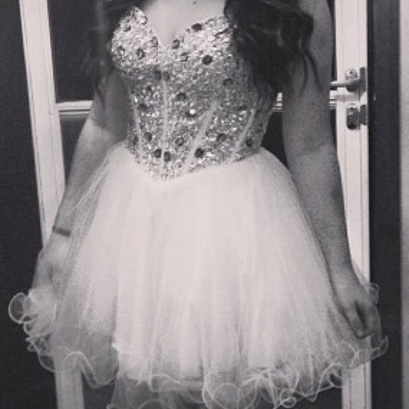 Homecoming/Prom dress - Picture 2 of 3