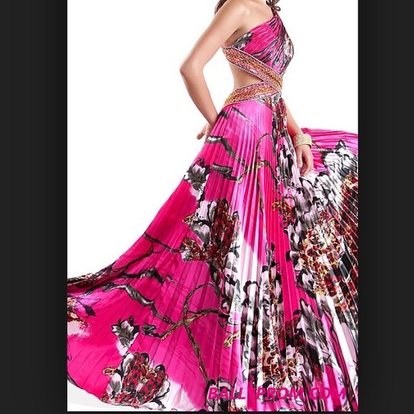 Jovani cut out dress!