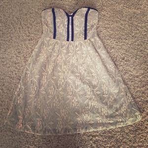 Urban Outfitters strapless dress