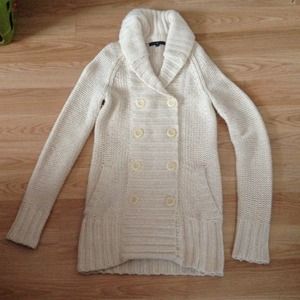 Never Worn Cream Gap Sweater
