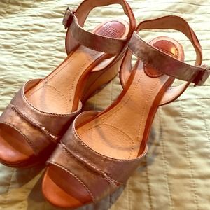 Frye platform sandals. Stunning and brand new