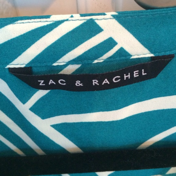 Top. - Picture 2 of 3