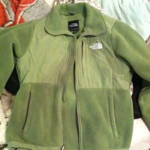 Women's Northface Denali Fleece Jacket