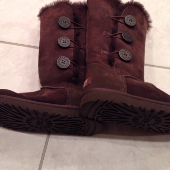 Uggs chocolate colored - Picture 4 of 4