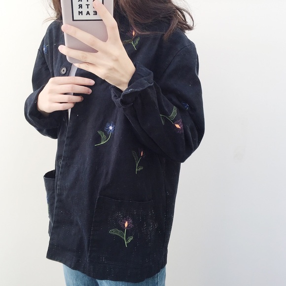 🌸🌹Floral shirt/coat🌷🌼 - Picture 3 of 4