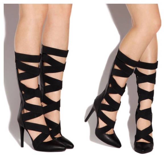 Black ballerina pumps