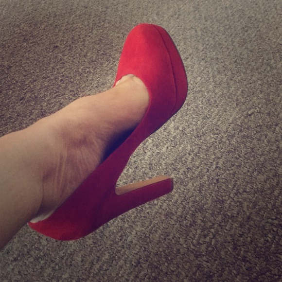 Aldo size 39 (8.5). Suede. Red heels.  New