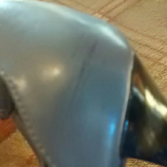 High Heels - Picture 4 of 4