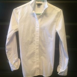 NWOT XS long sleeve white button-up-VS