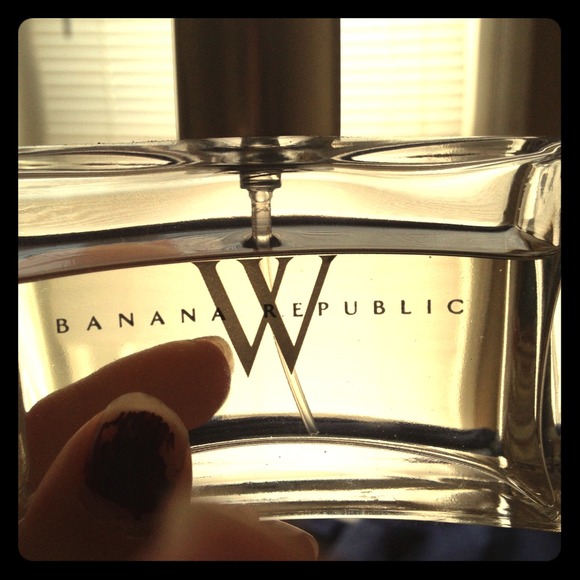 Tradeing😃Banana Republic Perfume