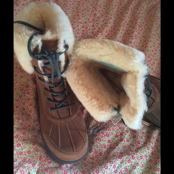 🍂SOLD ON TRADESY🍂Authentic Ugg Women Boots Siz 9 - Picture 3 of 4