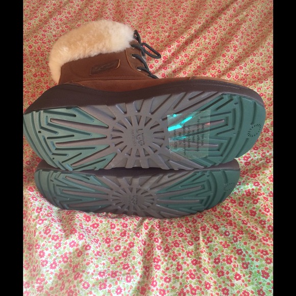 🍂SOLD ON TRADESY🍂Authentic Ugg Women Boots Siz 9 - Picture 4 of 4