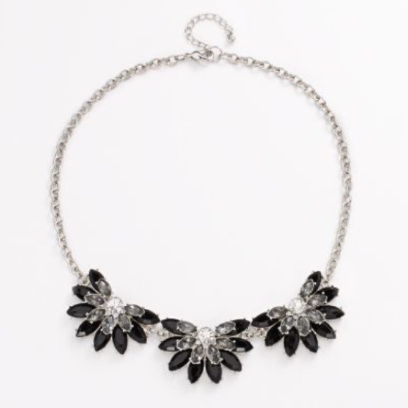 💥2XⒽⓅ💥 Statement necklace blk white