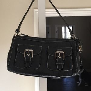 Dooney & Bourke black alligator print purse!
