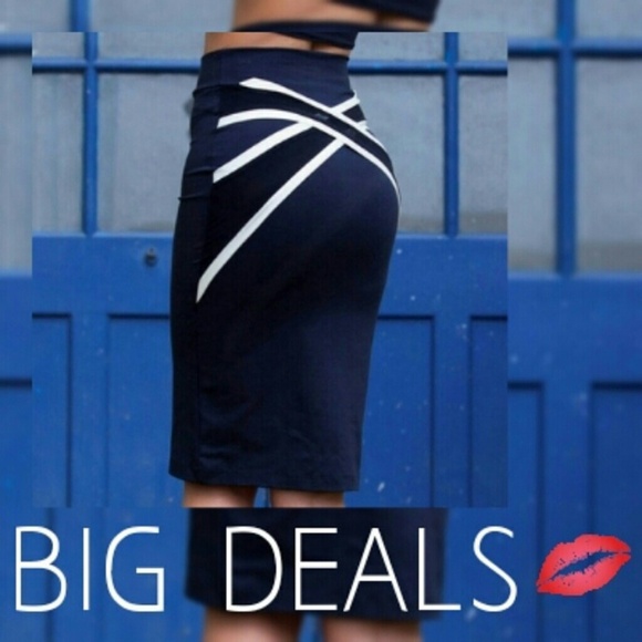 Accent Stripes Skirt