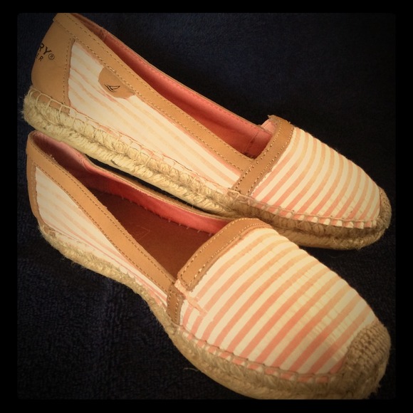 Sperry Top-Sider Danica 5.5 Coral/White Seersucker