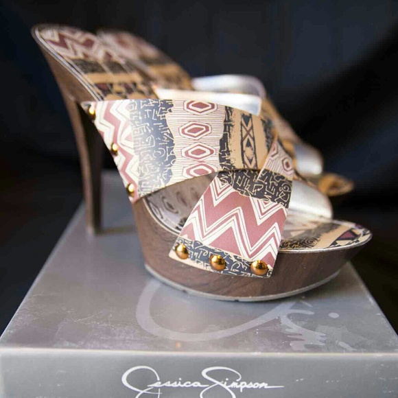 Jessica Simpson Georgia Pumps