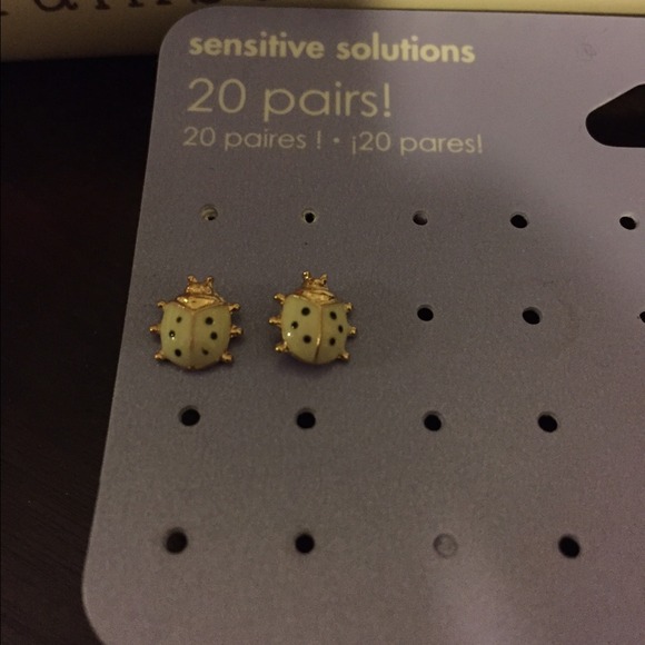 Lady Bug Earrings - Picture 1 of 2