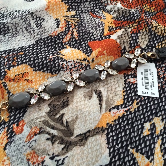 SOLD J.Crew grey and clear stone gold bracelet - Picture 2 of 4