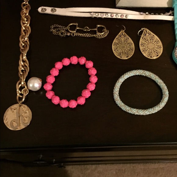 Jewelry Bundle. - Picture 2 of 3
