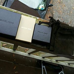 Michael kors jewelry dust bags and gift boxes