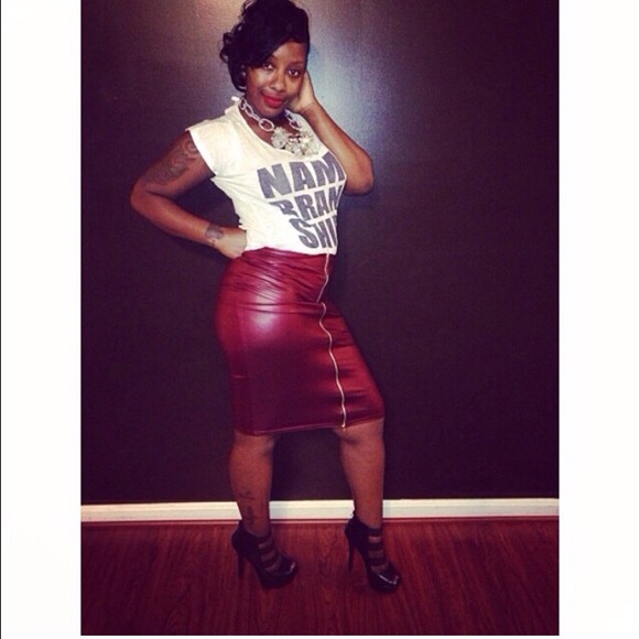 Burgundy zip front skirt multiple sizes on my site