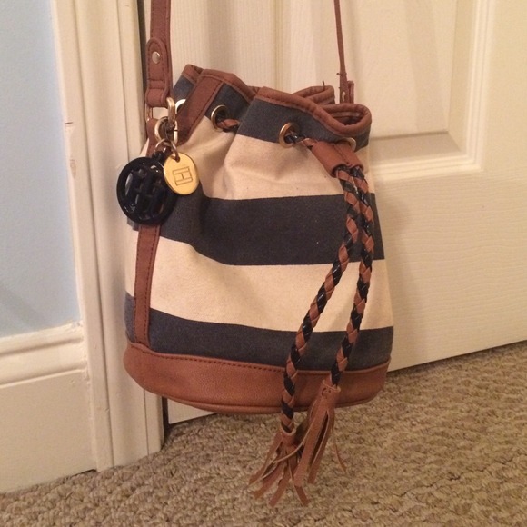 💖HOST PICK💖Tommy Hilfiger Nautical Crossbody Bag