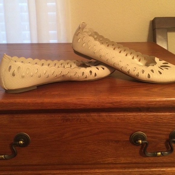 Beige Lauren Conrad flats