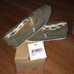 Mens Toms shoes