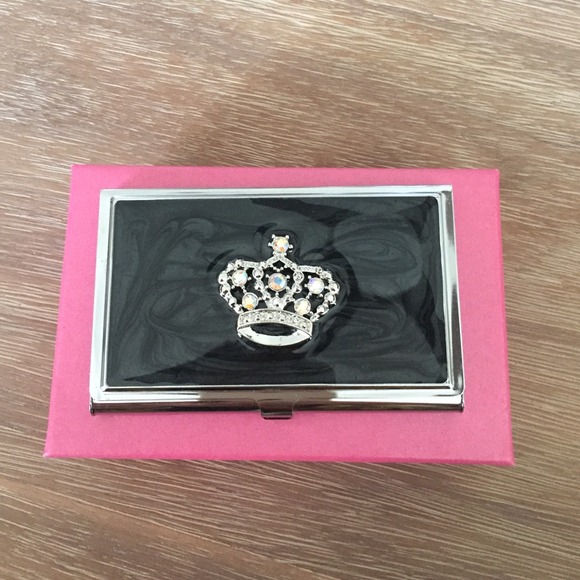 Cute Nordstrom business case with crown accent