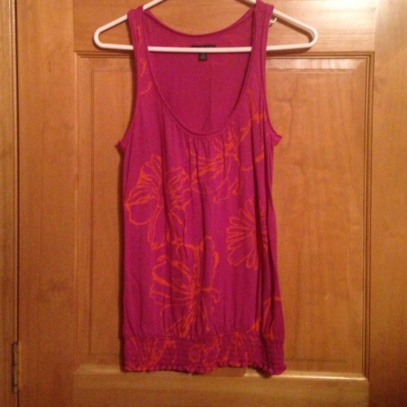 NWOT A&E Orange and pink tank