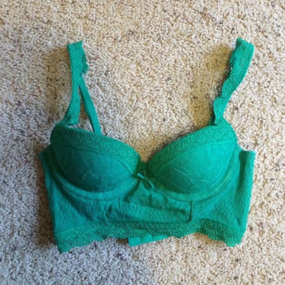 NWOT Gilly Hicks Push Up Bra