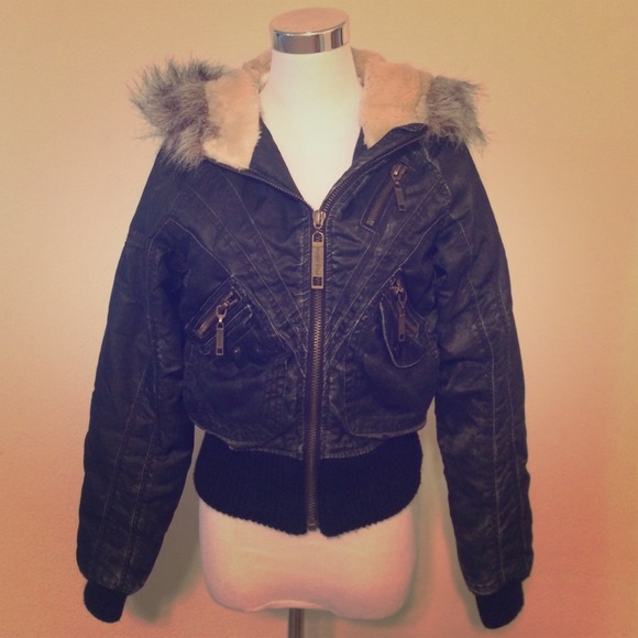 SOLD SOLD SOLD: Vintage looking warm hoodie jacket