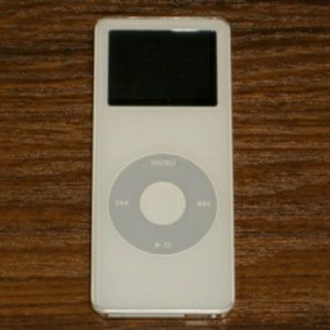 Wanted old ipod small  chunky ipod as pictured iso
