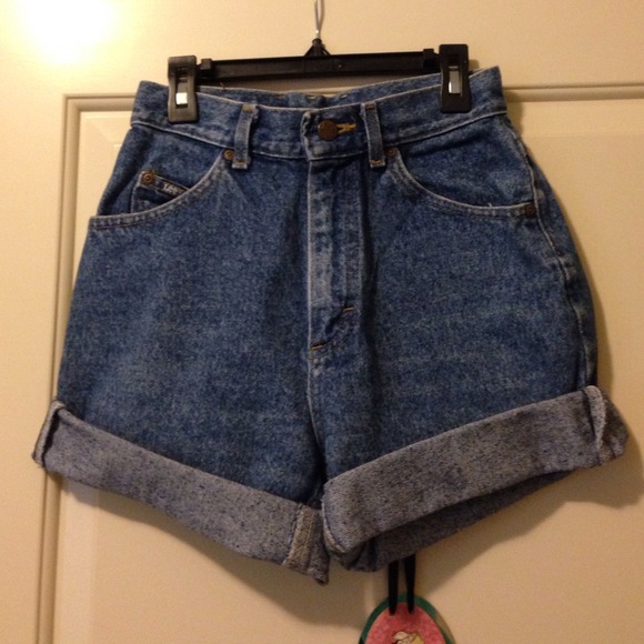 ⚡️Price Drop⚡️Lee High Waisted Shorts