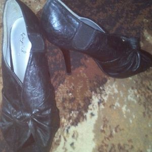 Shoes and more shoes