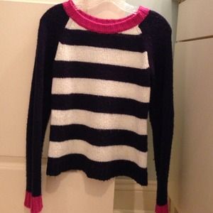 Long sleeve navy and white and pink top