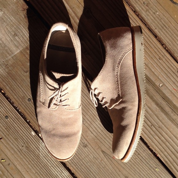 Mens. Grey faux suede dress shoes.